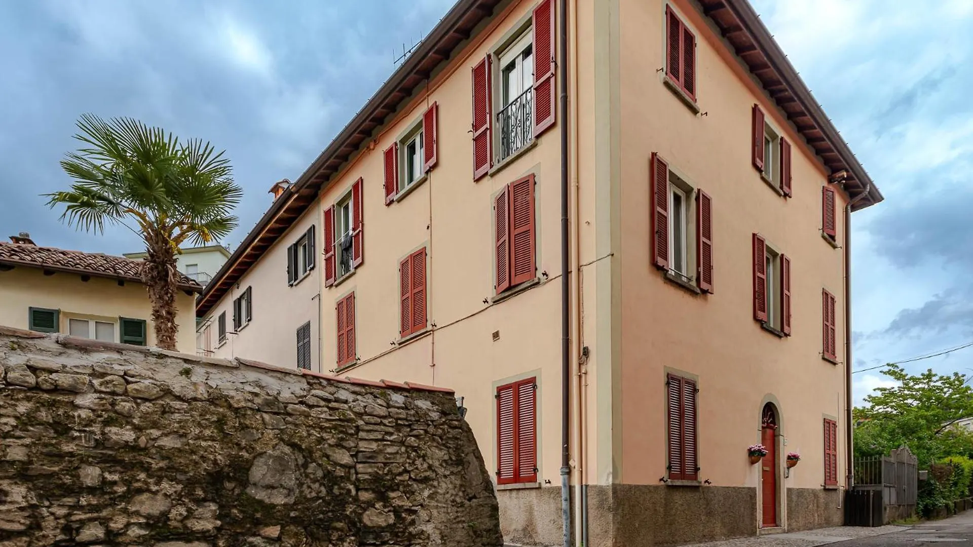 Pied A Terre Cernobbio Apartment